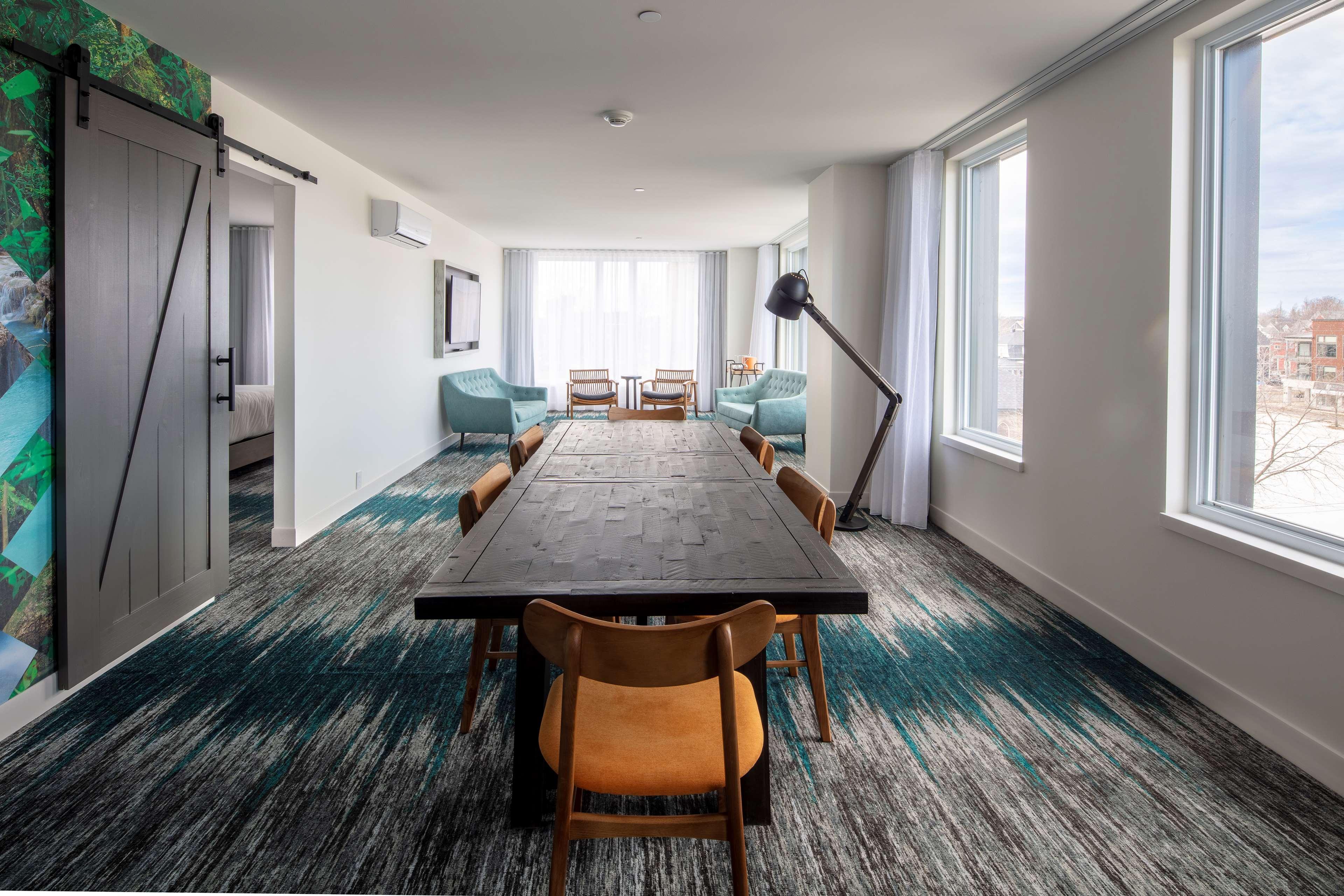 Canvas Moncton, Tapestry Collection By Hilton Екстериор снимка