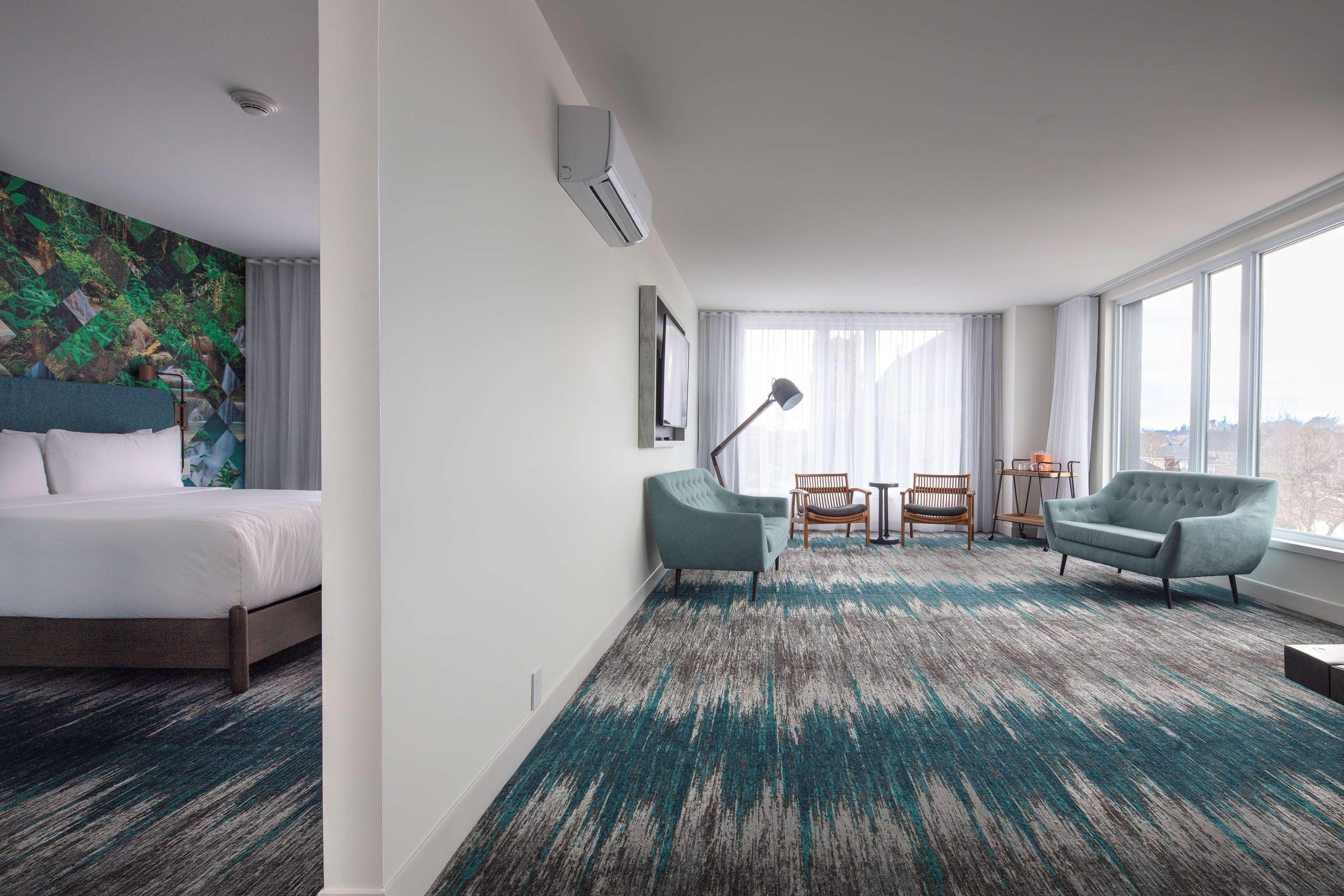 Canvas Moncton, Tapestry Collection By Hilton Екстериор снимка