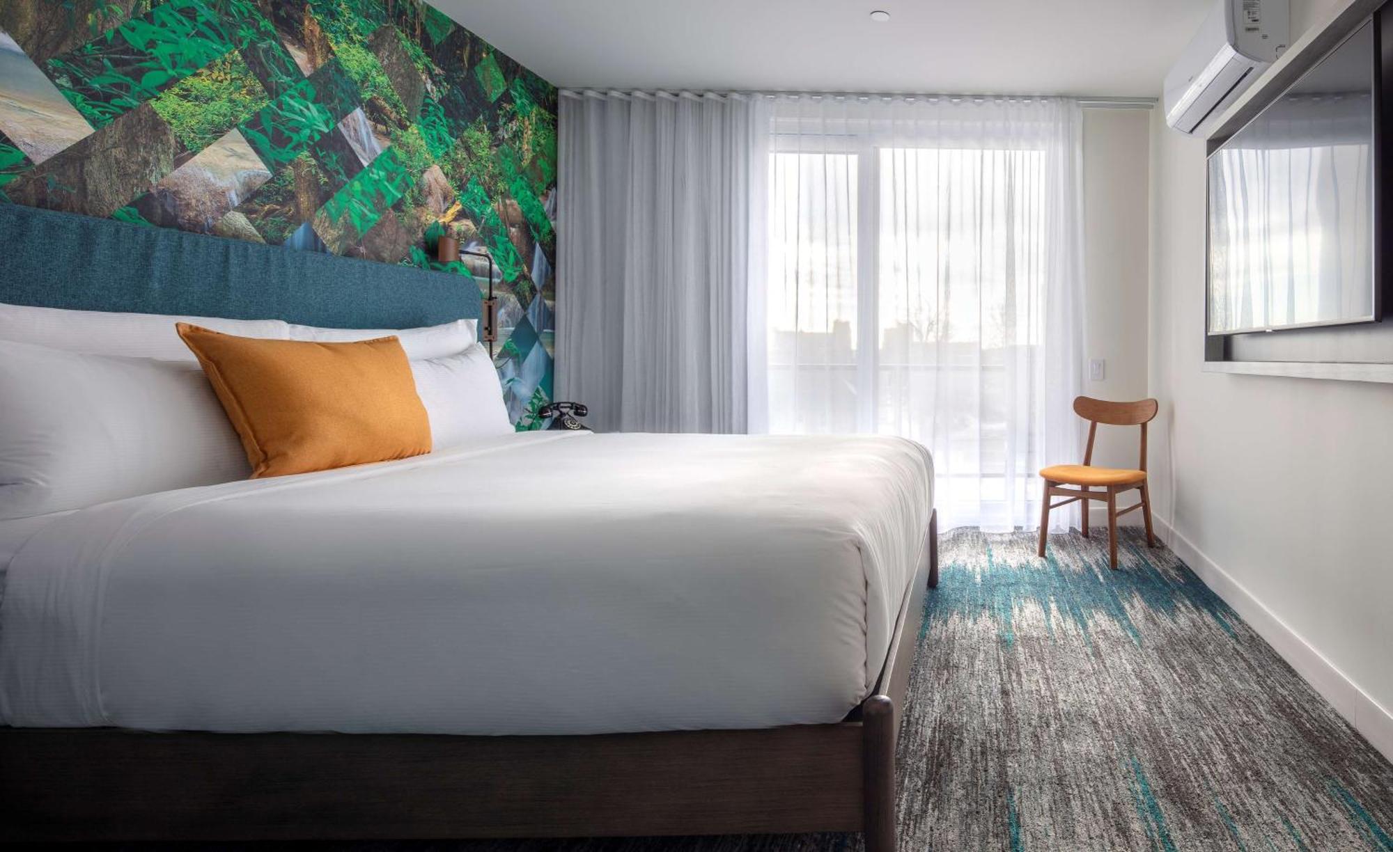 Canvas Moncton, Tapestry Collection By Hilton Екстериор снимка